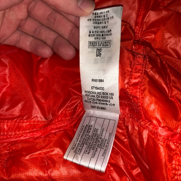 Patagonia Light Weight Puffer Jacket - Picture 10 of 16